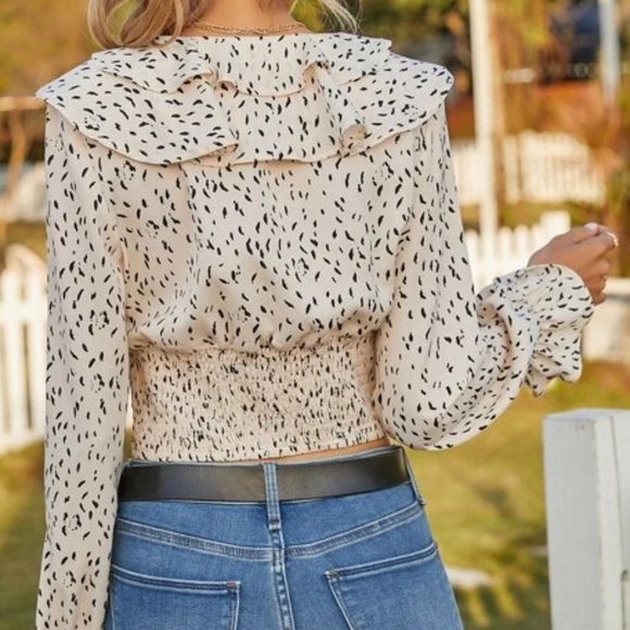 Beige Zip Up Crop Blouse in L and XL - Picture 2 of 3